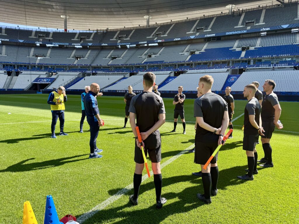 manager-instructeur des arbitres 7